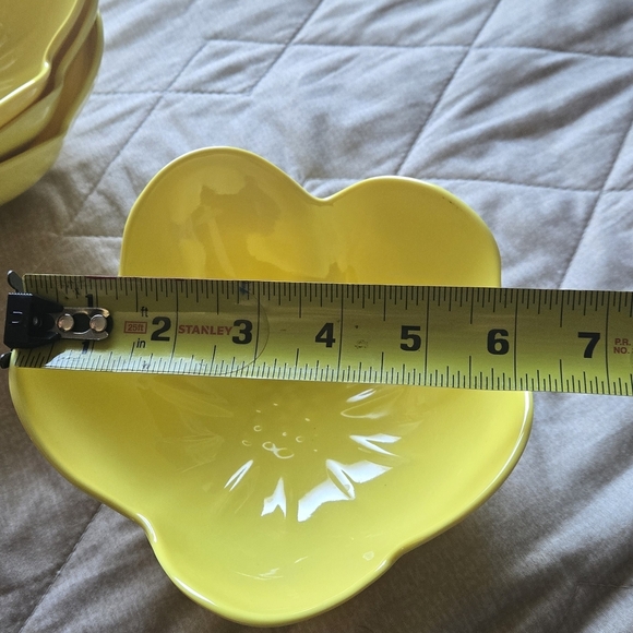 Vintage Mulberry Yellow Flower Bowls - Picture 5 of 8